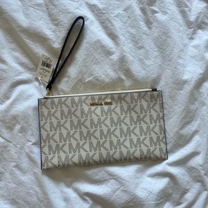 Michael Kors Large Logo Wristlet NWT